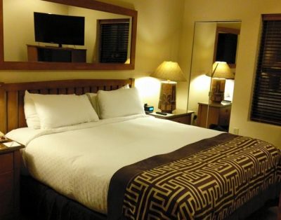 HUGE 2BD PENTHOUSE VILLA/WIFI/JACUZZI ON BALCONY