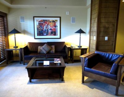 HUGE 2BD PENTHOUSE VILLA/WIFI/JACUZZI ON BALCONY