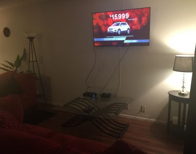 Large Open living 2BD Close 2 Strip
