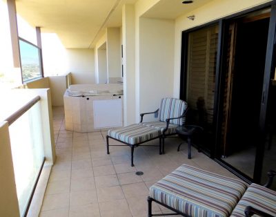 HUGE 2BD PENTHOUSE VILLA/WIFI/JACUZZI ON BALCONY