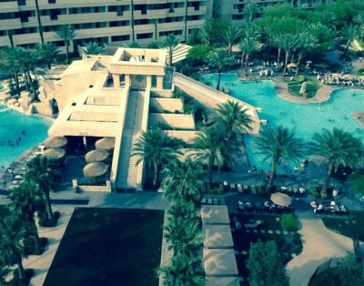 HUGE 2BD PENTHOUSE VILLA/WIFI/JACUZZI ON BALCONY