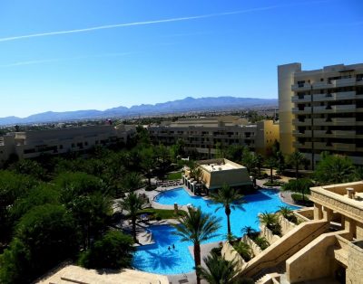 HUGE 2BD PENTHOUSE VILLA/WIFI/JACUZZI ON BALCONY