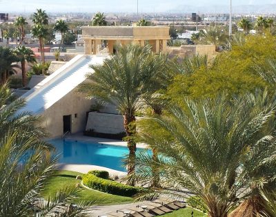 HUGE 2BD PENTHOUSE VILLA/WIFI/JACUZZI ON BALCONY