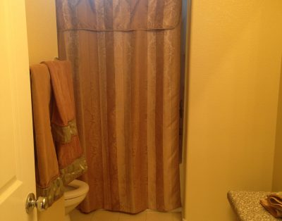 4BD/2 Story Large South Strip Home