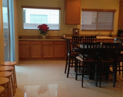 4BD/2 Story Large South Strip Home