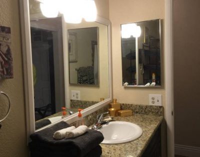 2 Bd private Casita Close 2 Strip – Pool / Jacuzzi/WIFI