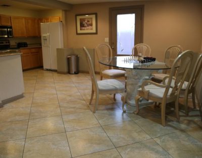 7 BD Single Story Large House 3mins To Strip