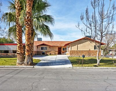 Large 4BD Open Style House Pool/ Cabana WIFI