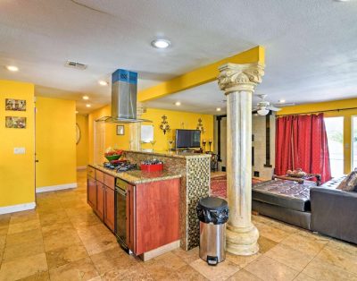 Large 4BD Open Style House Pool/ Cabana WIFI