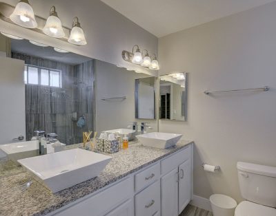 Vicenza 4BD 3bth House with Pool Huge Backyard