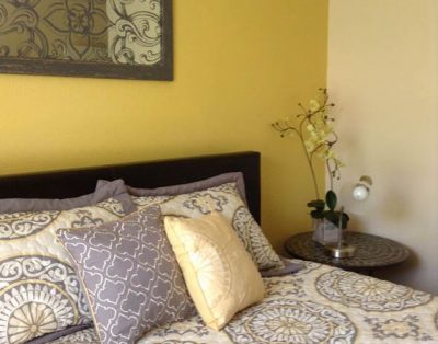 Top Floor 3BD Condo wifi/cable/ 24 hour Pool & Jacuzzi