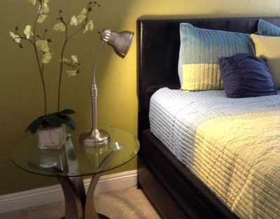 Top Floor 3BD Condo wifi/cable/ 24 hour Pool & Jacuzzi